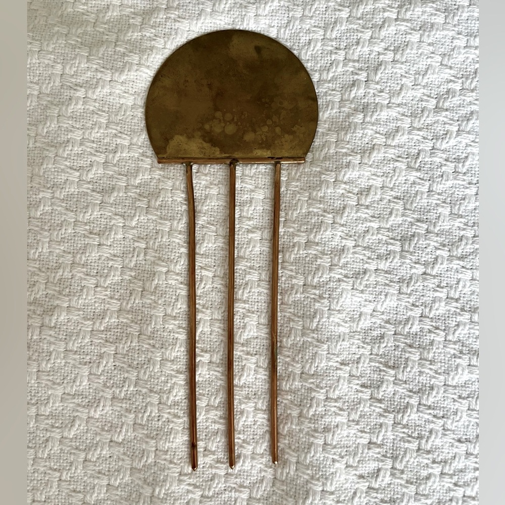 Brass hairpin